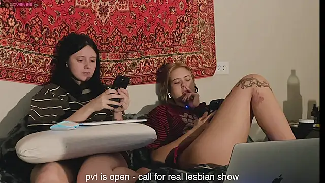 Catherine19Hunt live cam on StripChat