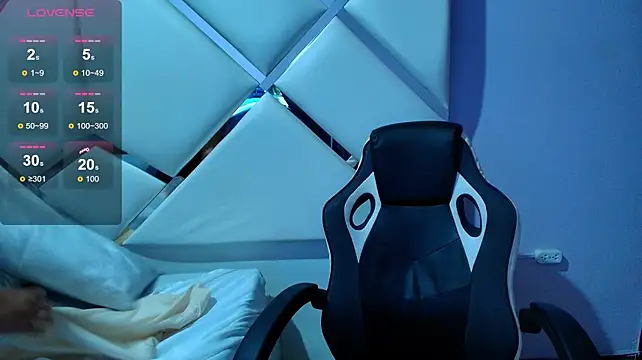 KikaDuque webcam