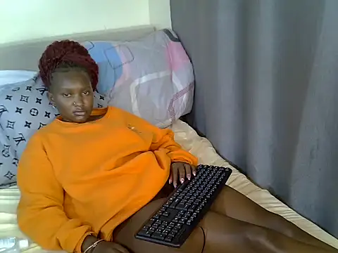 sexxydollyy live cam on StripChat