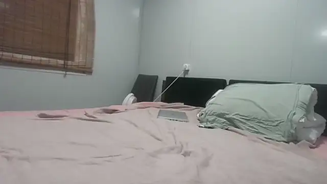 fulloferotic live cam preview