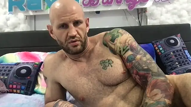 brianomally webcam
