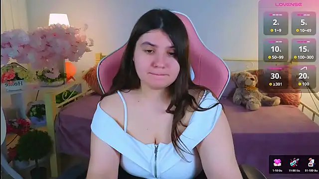 Viola__Shy live cam preview