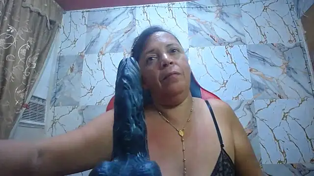 alina_maturehot live cam preview