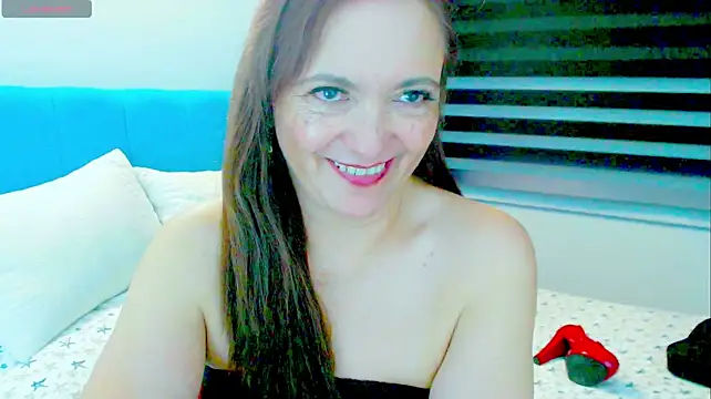 Kendraline1 live cam preview