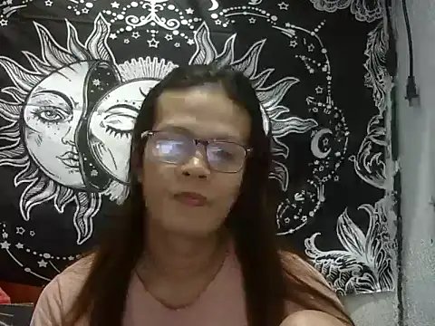juicycum069