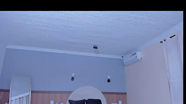 emilytowzen live cam preview