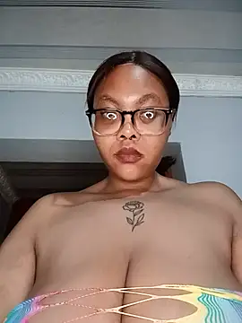 ShantelBootyBoobs live cam preview