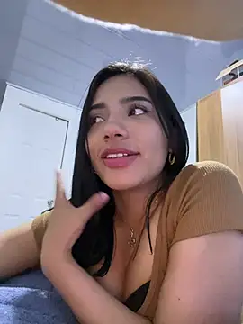 Jenn_02 webcam