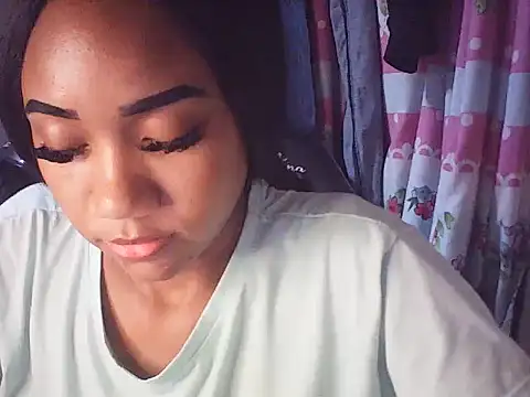 Emma_Arisha live cam preview