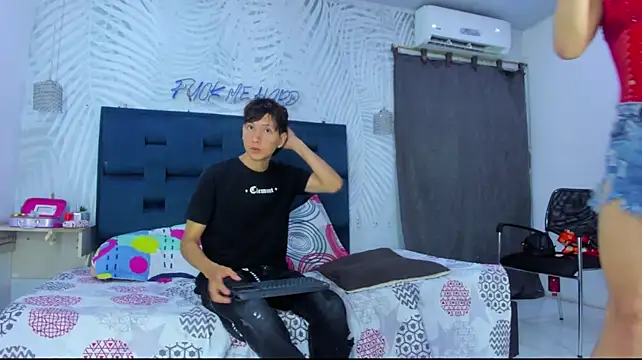 Triple_Fantasy1's room