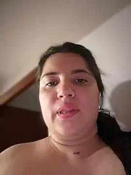 horny_roomiess webcam
