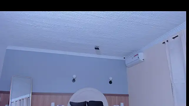 emilytowzen webcam