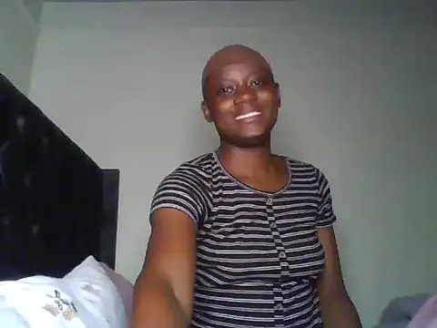 Smalltittsbigass webcam