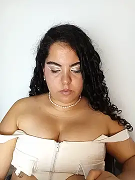 NicolleOverton webcam