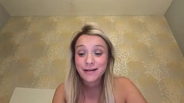 Seductive_SavannahX webcam