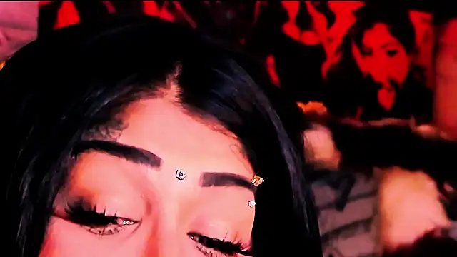 indian_dreamgirl webcam