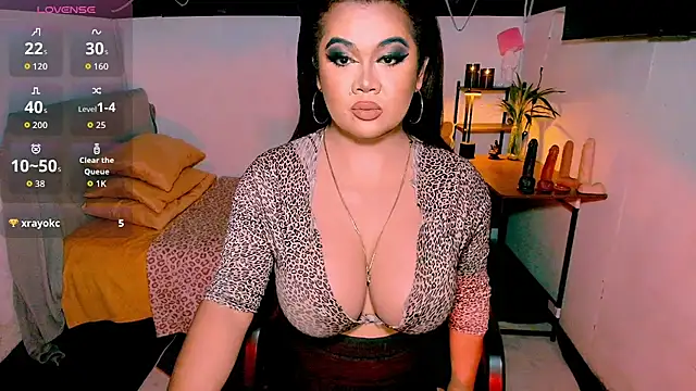 asiankatyhuge
