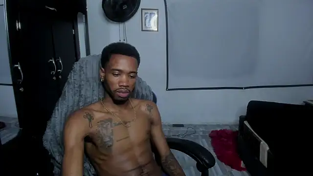 Kofi_exotic_2 webcam