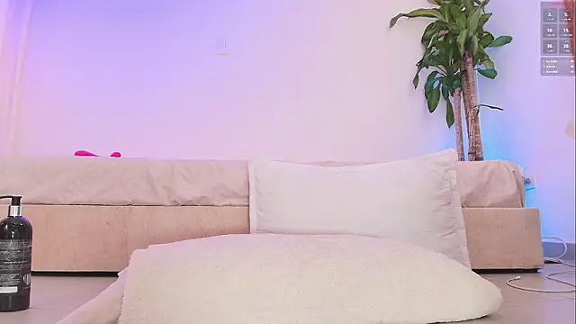 JustMary webcam