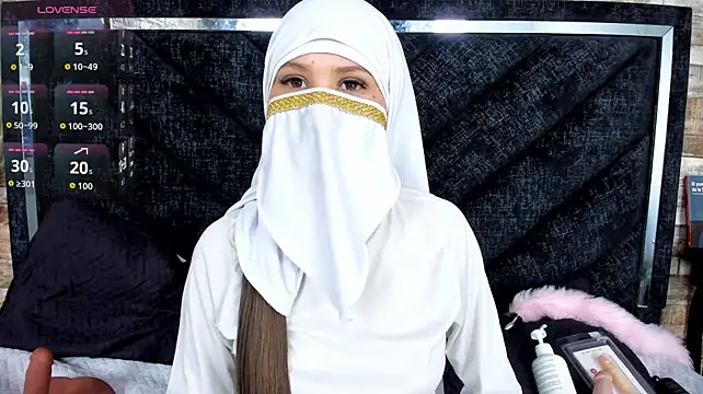 Zully_Mansur webcam
