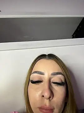 LuluSwet webcam