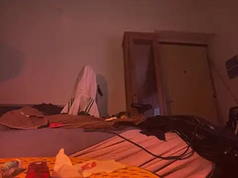 crisfootlicker webcam