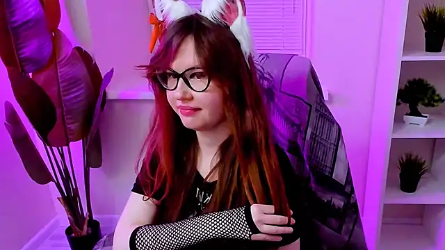 CarolGiggly webcam