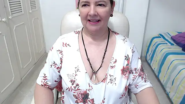 leonela_69 webcam