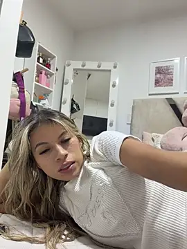 Mia_Rosee1 webcam