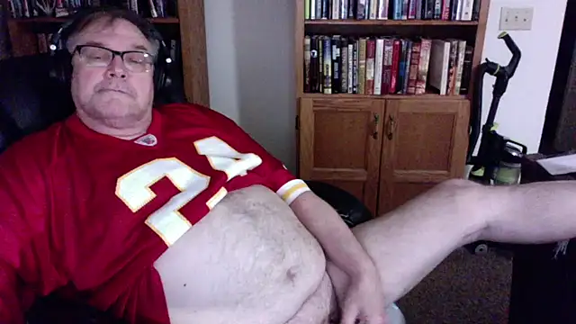 Vinyl22@xh webcam