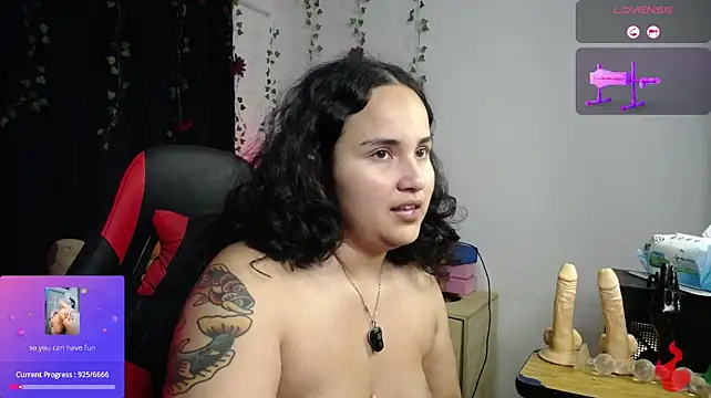 IncognitoLive1 webcam