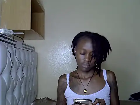 Elsie_1 webcam