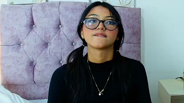 Yulia_Mercier_ webcam