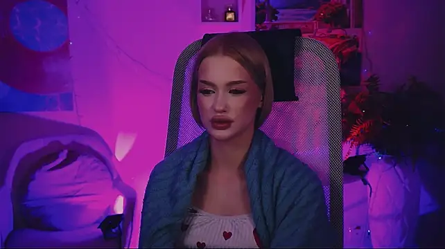 AngelaHolmes webcam