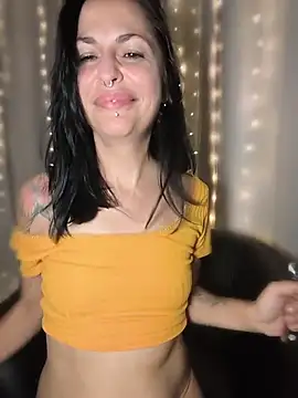 Masha_Real_84 webcam