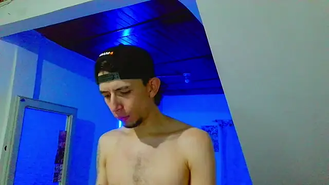 Chris__Jones live cam on StripChat