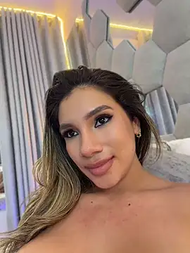 NicoleArmani webcam