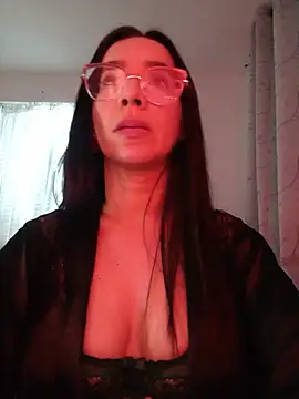 YaraDuartee webcam