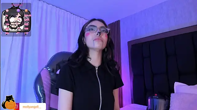 Molly_A webcam