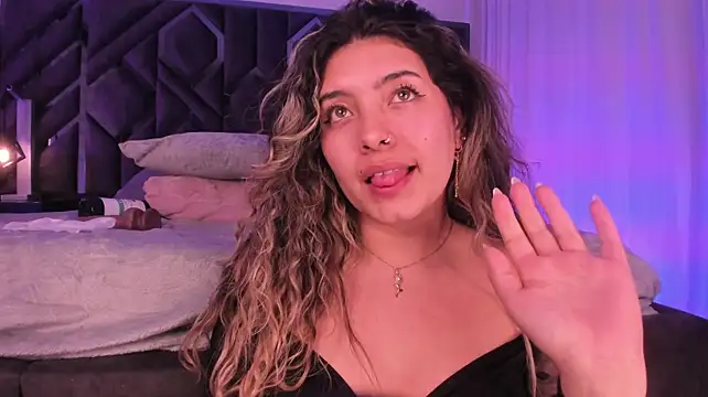 ChloeBelle_ webcam
