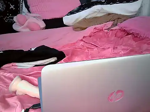 Queenb_2 webcam