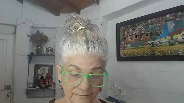 FunnyGrandma webcam