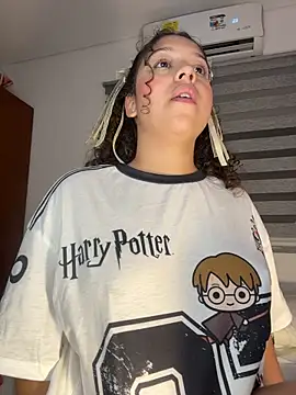 Shara_dreams webcam