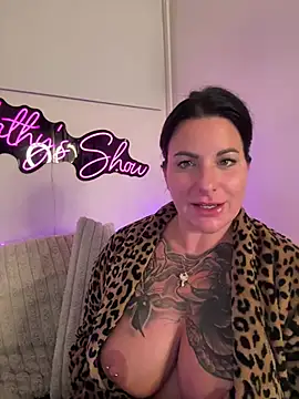 InKed-Kathy webcam
