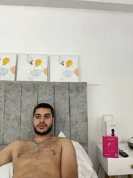 AmadeoWild live sex cam