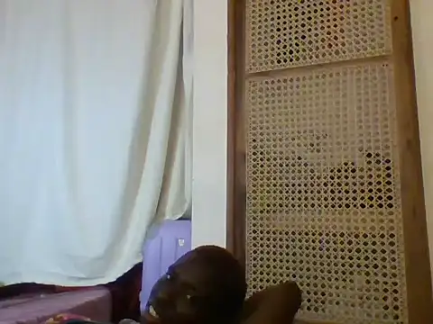 Goldy_petite