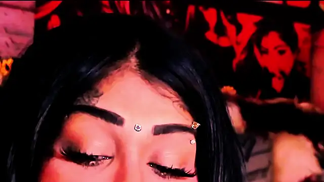 indian_dreamgirl webcam