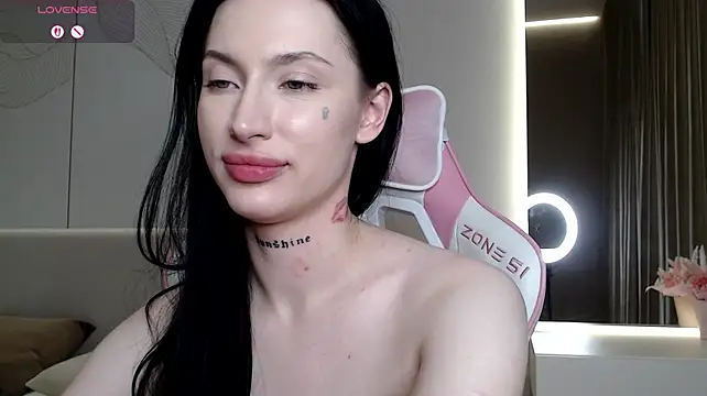 JenniferQueen11 webcam