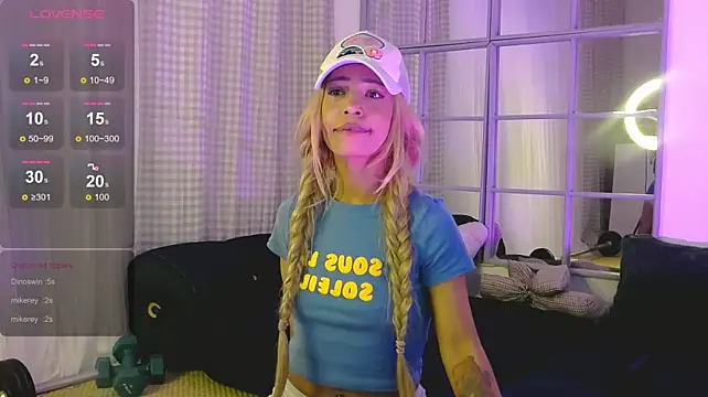 SarahRaynex webcam