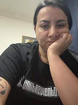 Abril_Luv webcam